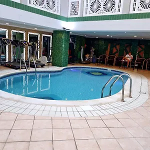 Hotel Queens